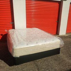 🚨 Queen Mattress Set 🚨