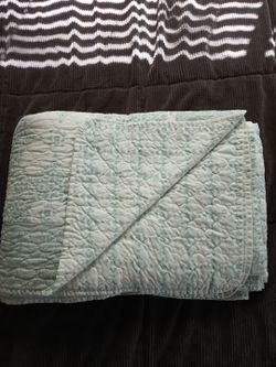 QUEEN SIZE QUILT