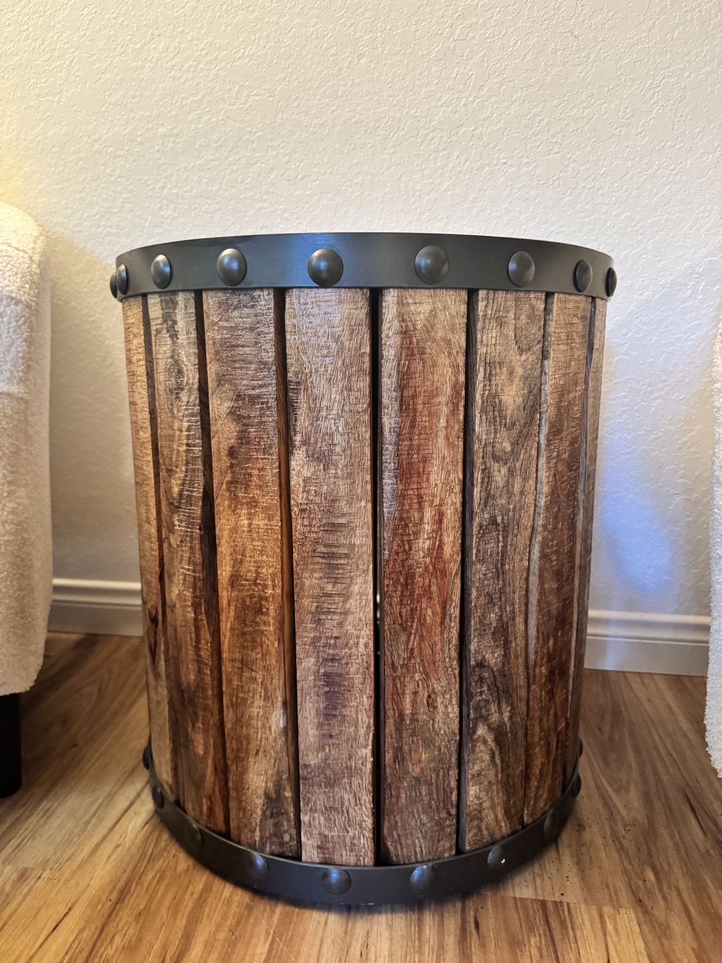 Barrel Style Accent Table With Metal Bands & Rivet Details