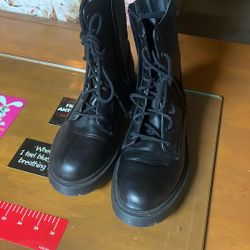 No Boundaries Black Boots