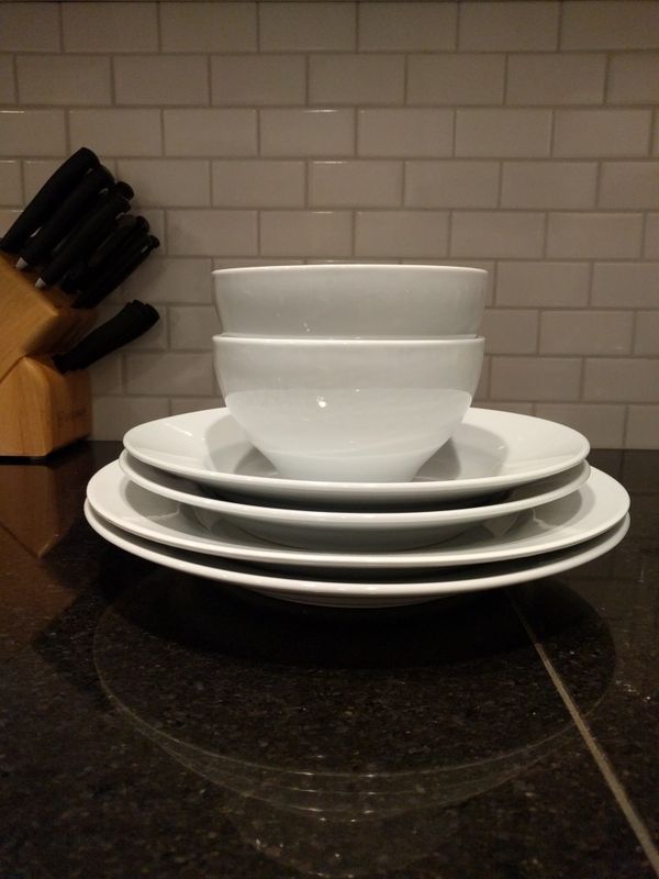 New Pottery Barn Great White Coupe Dishes Discontinued For In 45