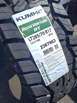 Kumho Road Venture RT LT 285/70/17 Tire