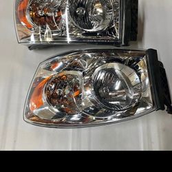 06-08 Dodge RAM 1500 Dodge Ram 2500 & 3500 Chrome Amber Headlights OE Style // Luces Cromadas