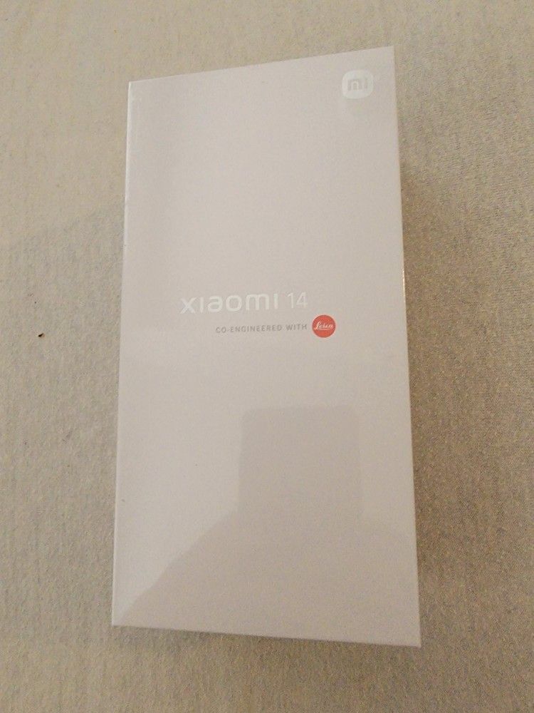 Xiaomi 14. 12GB/256GB. Factory Unlocked. CN Version (China Version)