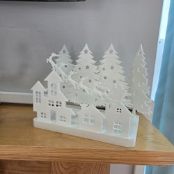 3D Printed Santa And Reindeer on Top Of The House!!!