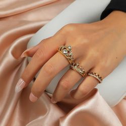 Diamond Crown Rings Set