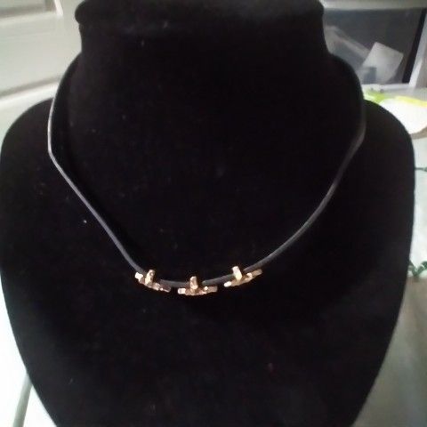 Choker Necklace