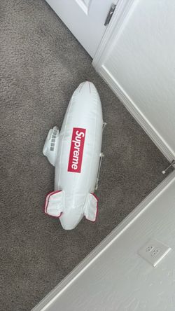 SUPREME Blimp