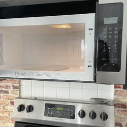 Whirlpool Microwave 