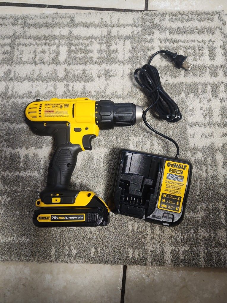 Dewalt Dcd771 Drill Driver New 
