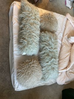 Decorative Pillow set