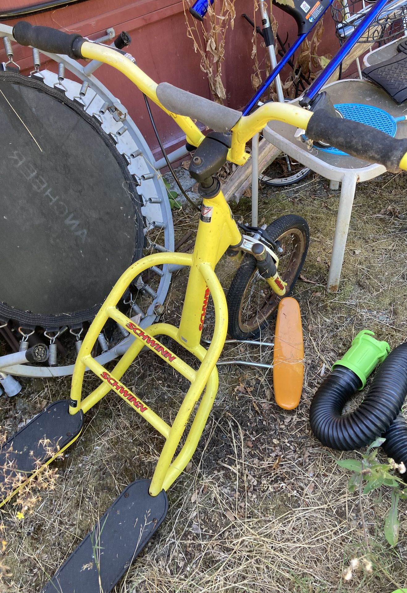 Schwinn Gladiator, a unique three-wheeled scooter-bicycle hybrid produced by Schwinn 1990’s