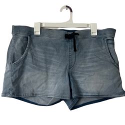 Signature By Levi Strauss simply stretch Lounge shorts. Tie In Front Sz 18 w 34  Comes from a pet and smoke free home. Measurements are in the picture