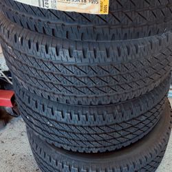 Michelin 275/55/r18 tire fits Armadas Titans