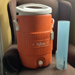 Igloo beverage  5 gallon cooler