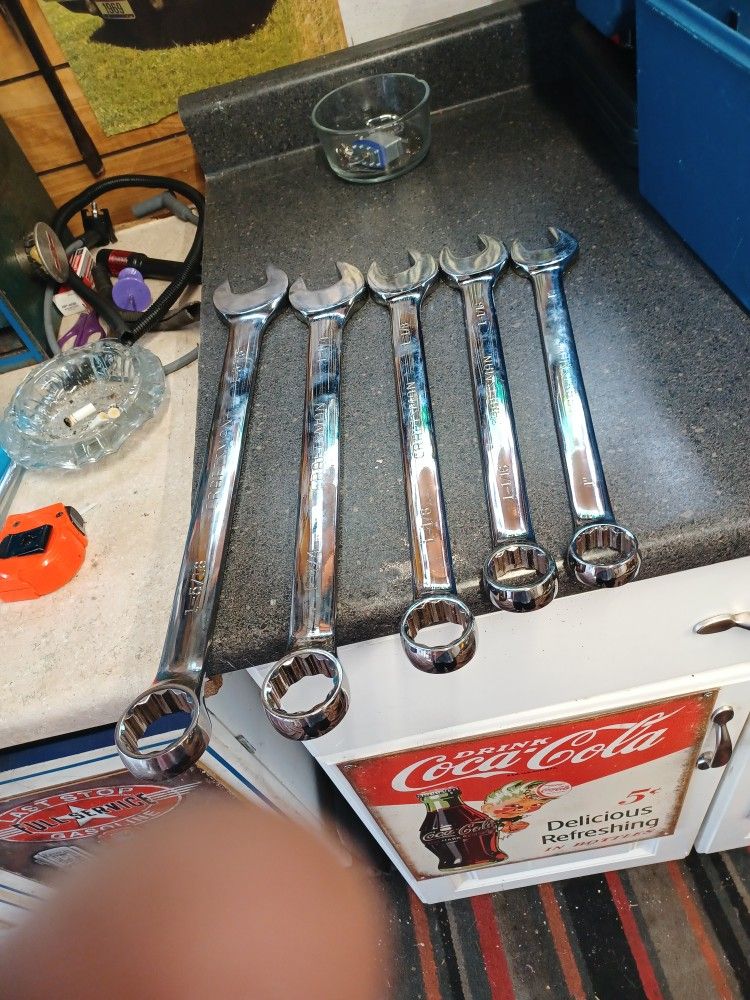 Lg Craftman Wrenchs