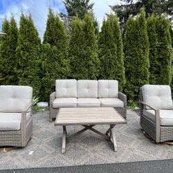 Brand New Outdoor Costco Furniture 