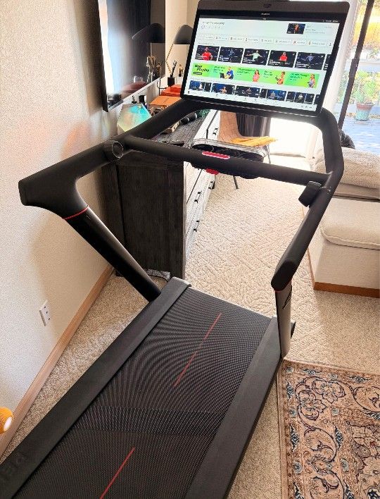 Peloton Tread