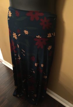 New LuLaRoe green print skirt Large