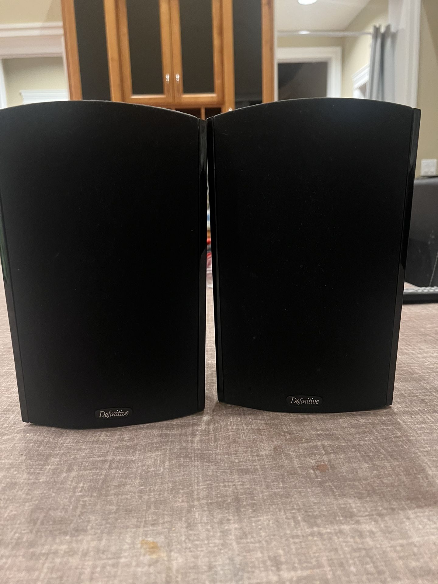2 Definitive Technology ProMonitori Speakers