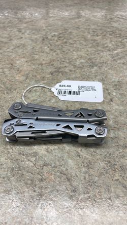 Gerber suspension NXT 15 in 1 multi tool with pocket clip.  70519398