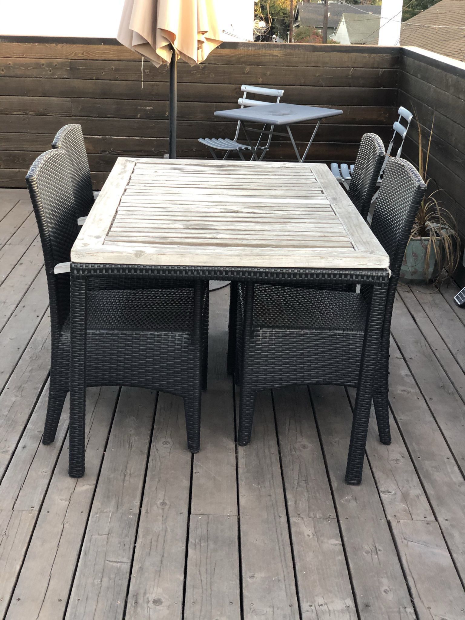 Outdoor black rattan wooden tabletop and 4 chairs