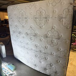  Cal king Mattress 