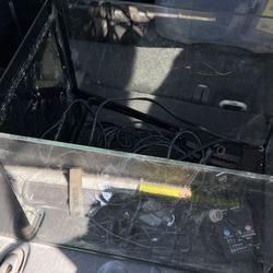 Aquarium Tank With Split Filter/ AI Light 