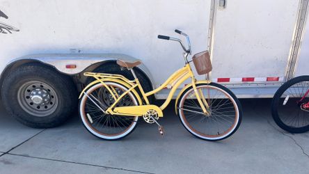 HUFFY brand 26” single speed, coaster Brake beach cruiser, bicycle, ready to ride as pictured