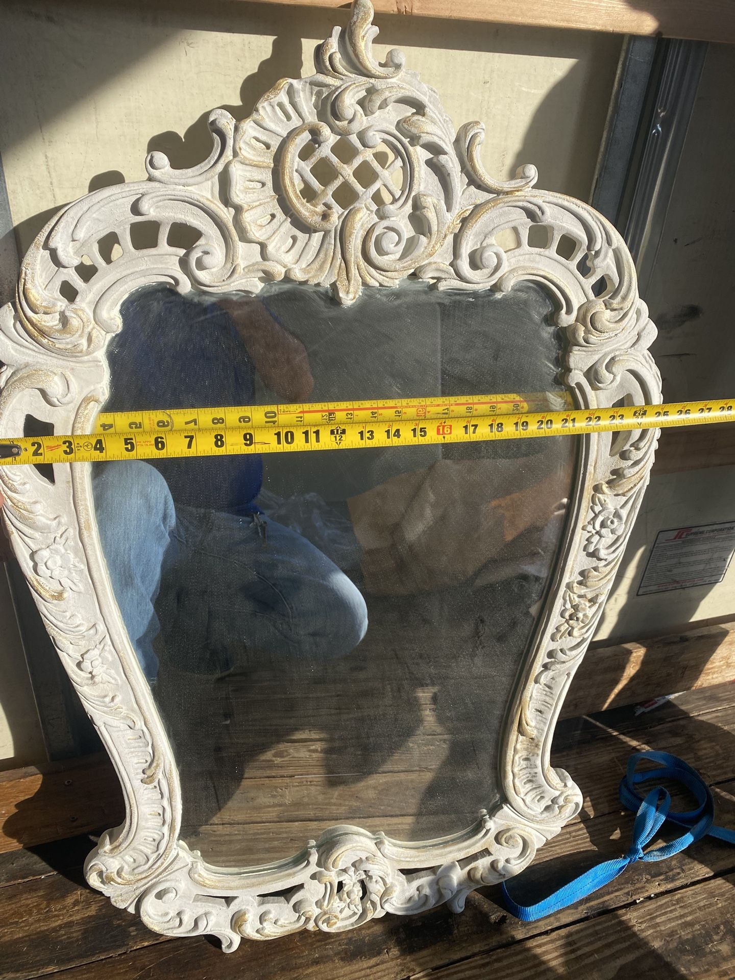 White Antique Style Wall Mirror