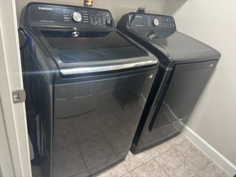 New Samsung Washer/Dryer Set