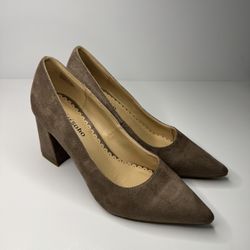 Womens Royals Heels Pumps Shoes Womens Closed Toe Shoes, Grey, Size 7.5