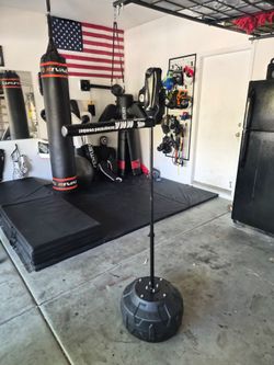 Standalone Striking Bag