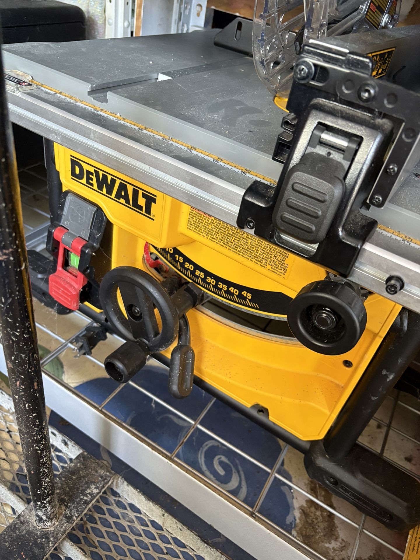 Portable 10 Inch Table Saw