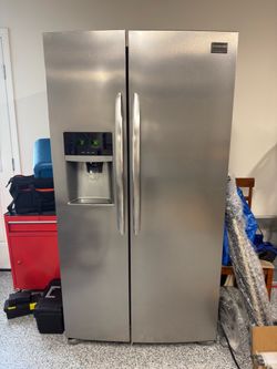 Frigidaire gallery 25.6 total cu