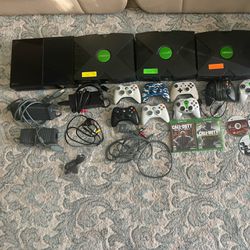 HUGE CONSOLE LOT SOME WORKING Original Xbox Xbox 360 Xbox One Accessories READ