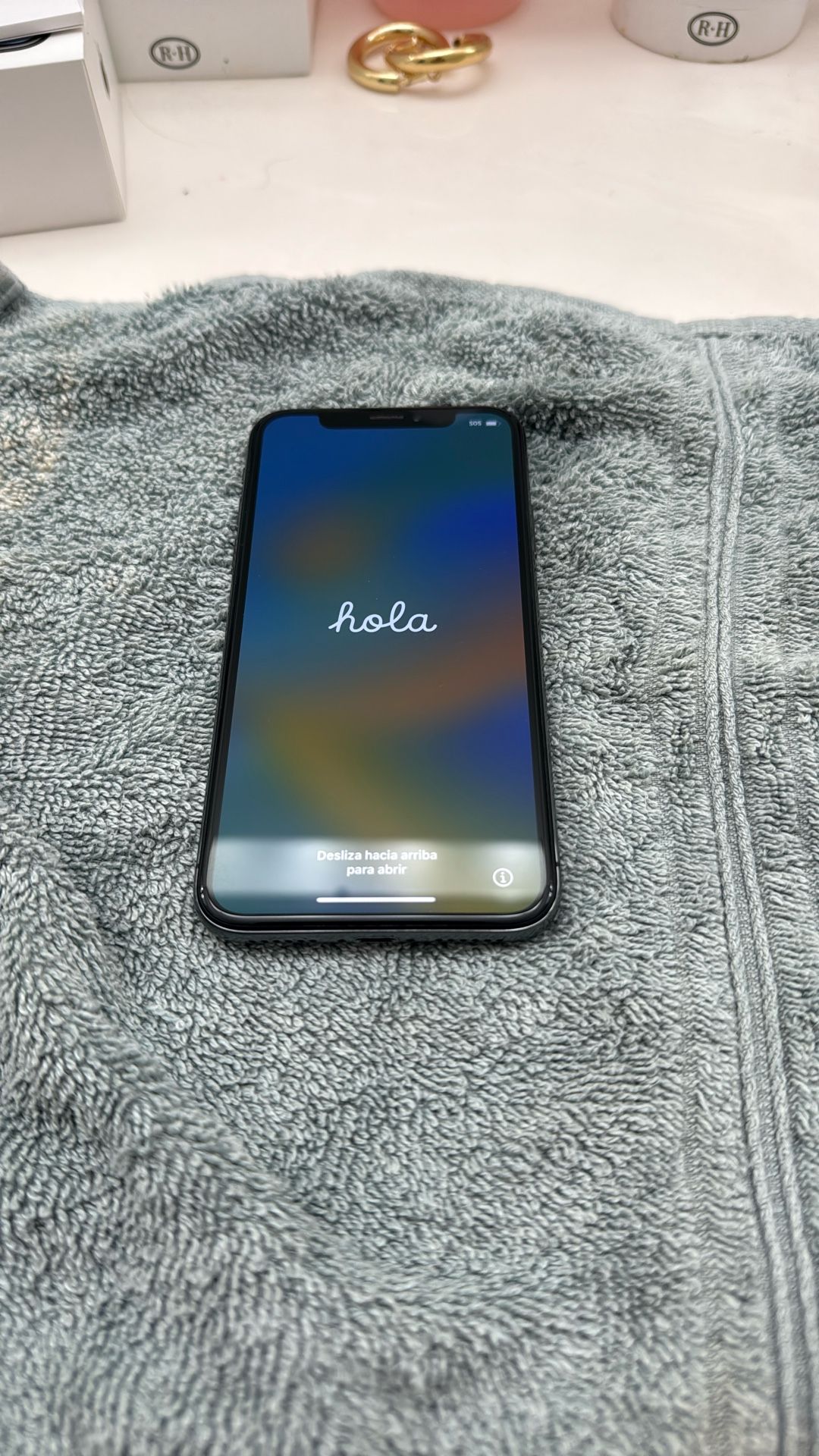 iPhone X