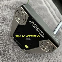 Mint  Scotty Phantom 8 RH 34” Putter 