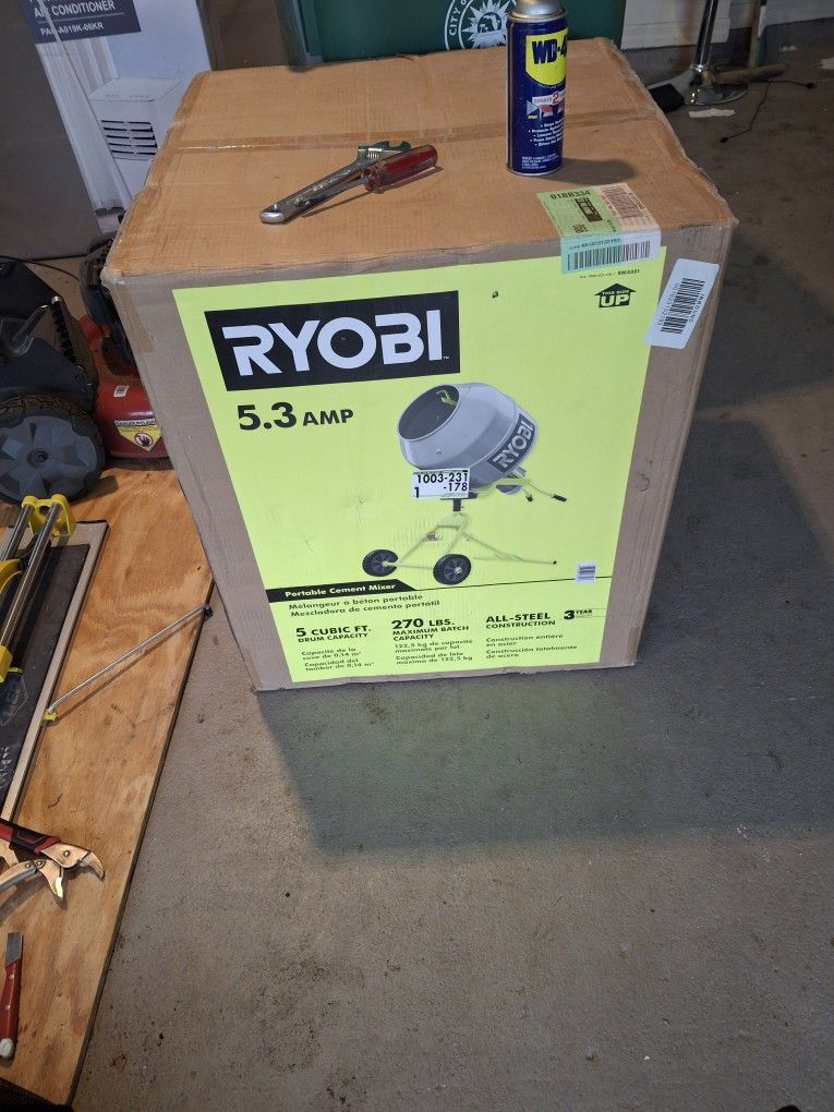 Ryobi Comcrete Mixer