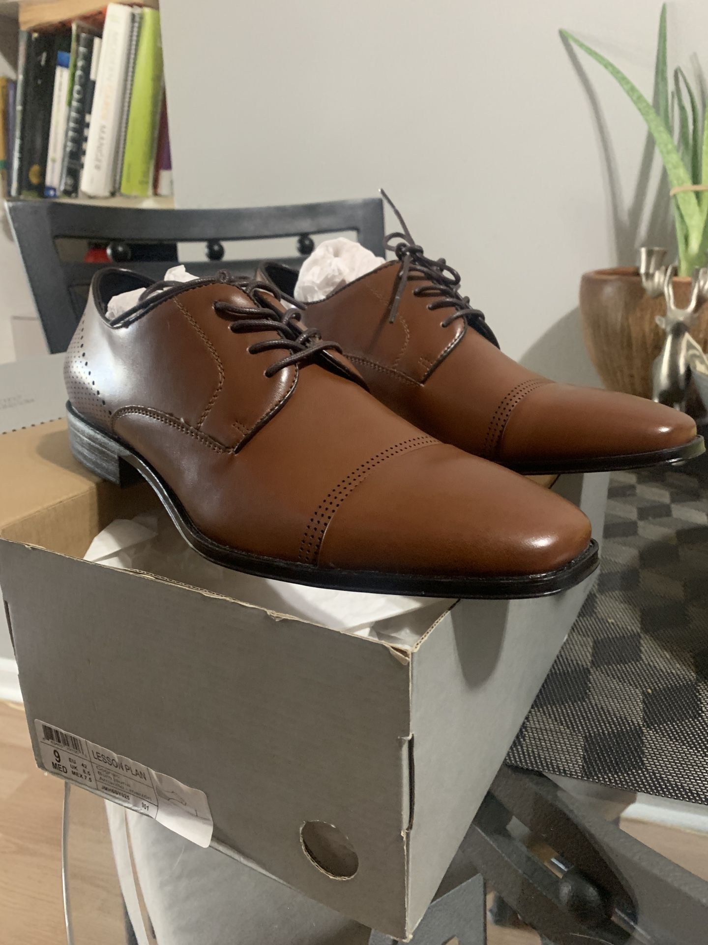 New Men’s Kenneth Cole Business Size 9 Shoes
