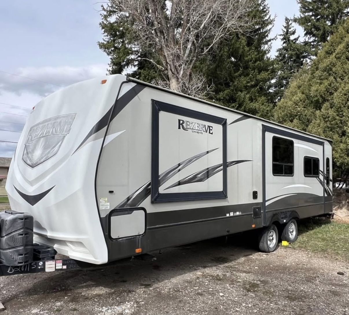 2016 2016 Reserve rv by crossroads!! Sleeps 6 to 8 Reserve