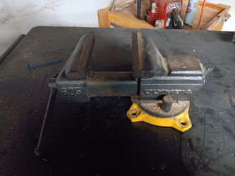 Bench Vise