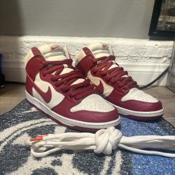 Nike Dunk SB Sweet Beet