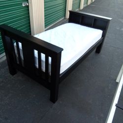 TWIN BLACK WOOD BED FRAME WITH BOARD AND MATTRESS 