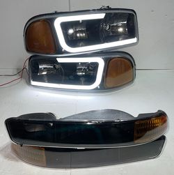 LA Zona Auto Parts 99 to 06 GMC Sierra Yukon Denali DRL Smoked Headlights Luces Micas Calaveras faros 