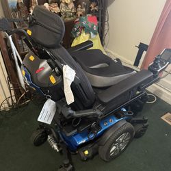 💥 Gently Used Quantum iLevel Power Wheelchair – Like New! 💥