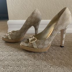 Gucci Heels Size 40C 