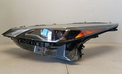 TOYOTA MIRAI HEADLIGHT LEFT SIDE OEM 2021 - 2024