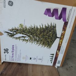 Christmas Tree 9 Foot