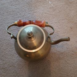  Antique /Teapot 